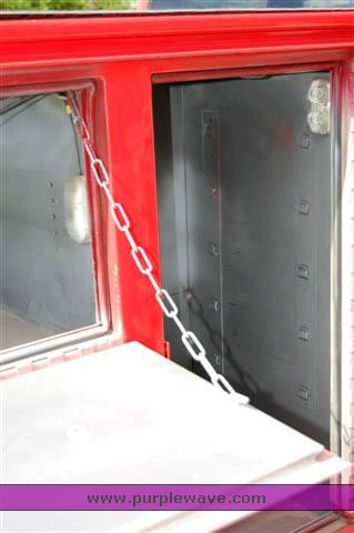 image for item 1000 1990 Ford F450 Super Duty truck with service body