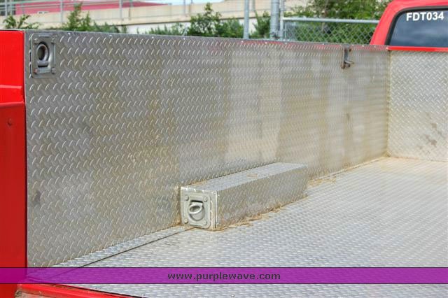 image for item 1000 1990 Ford F450 Super Duty truck with service body