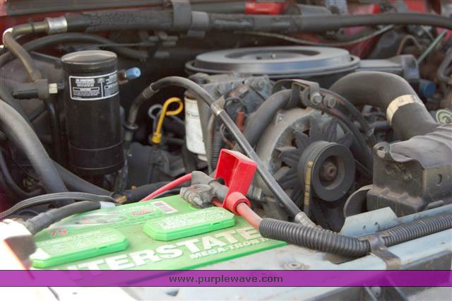 image for item 1000 1990 Ford F450 Super Duty truck with service body