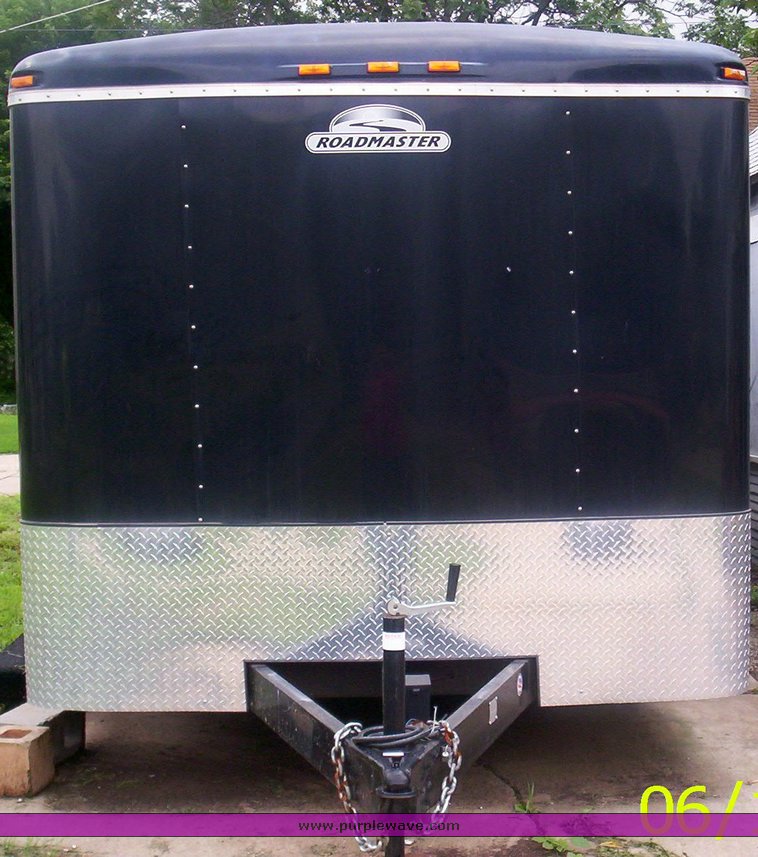 image for item 1007 2004 Roadmaster enclosed trailer