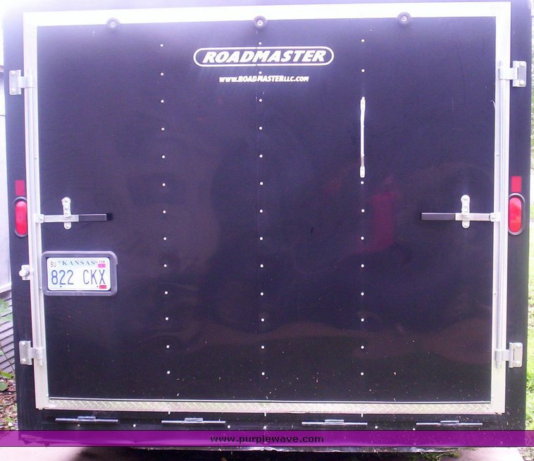 image for item 1007 2004 Roadmaster enclosed trailer