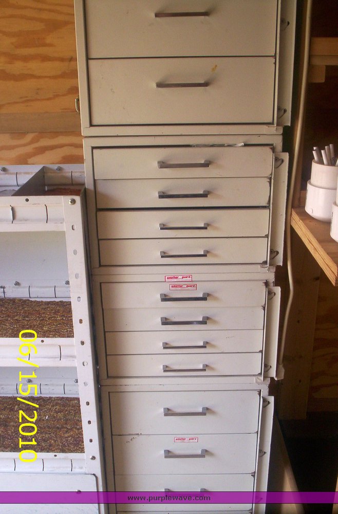 image for item 1007 2004 Roadmaster enclosed trailer