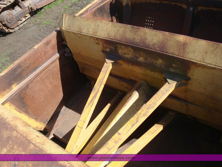 image for item 1008 1963 Caterpillar 631B scraper