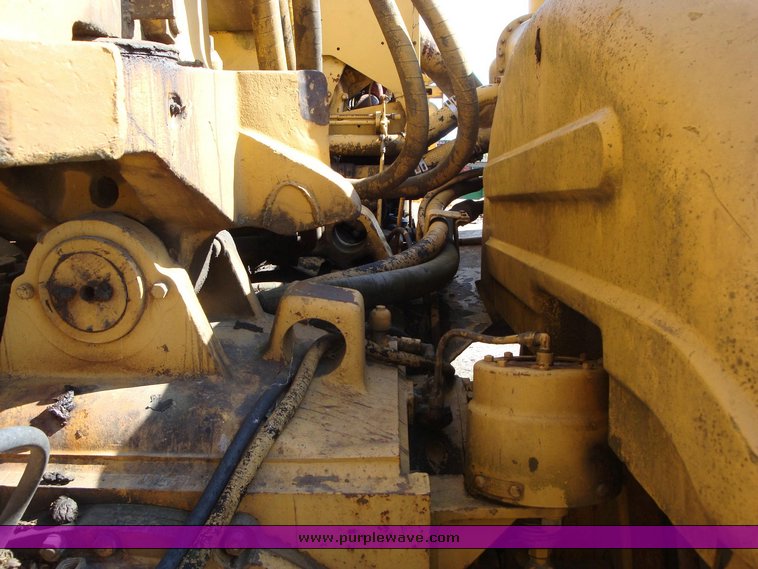 image for item 1008 1963 Caterpillar 631B scraper
