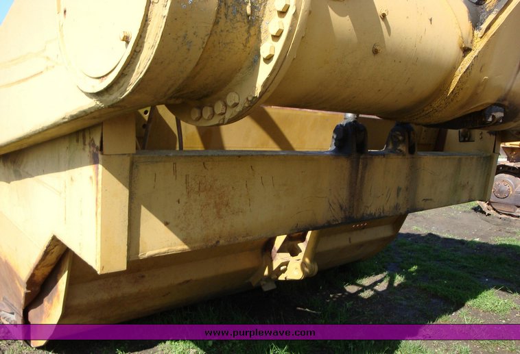 image for item 1008 1963 Caterpillar 631B scraper