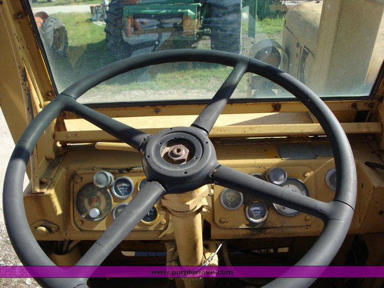 image for item 1008 1963 Caterpillar 631B scraper