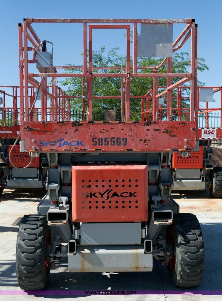 image for item 1050 2005 Skyjack SJ 7127 rough terrain scissor lift