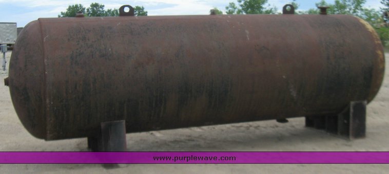 image for item 1700 Steel fuel tank