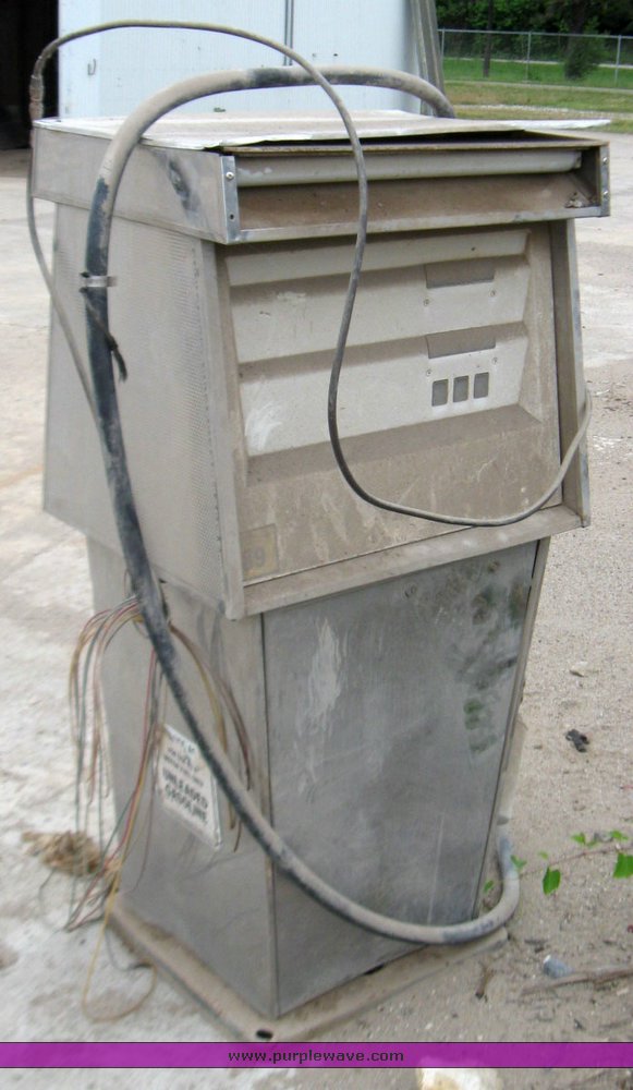 image for item 1703 Fuel pump