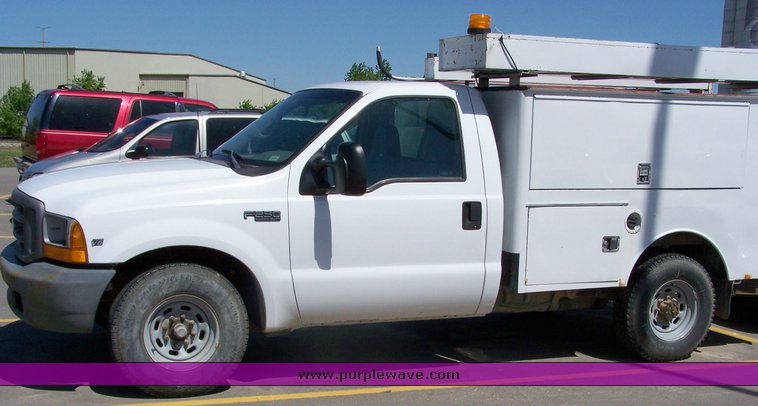 image for item 1756 1999 Ford F250 super duty utility truck