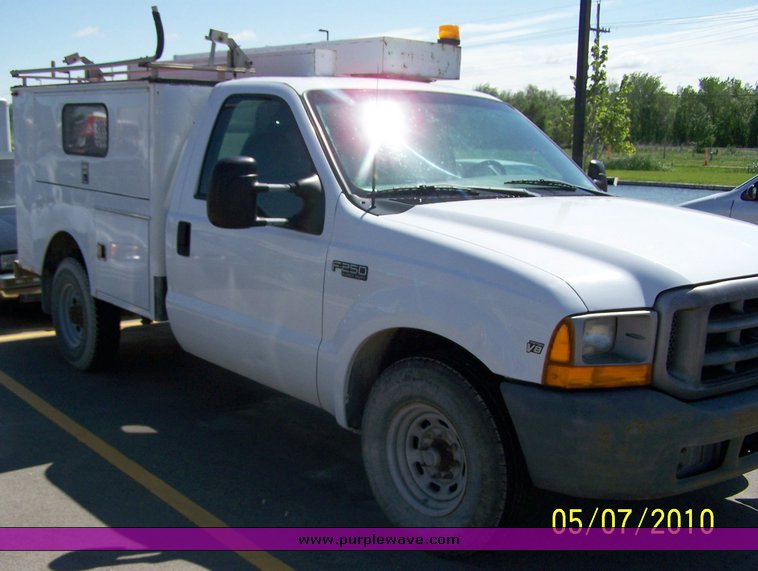 image for item 1756 1999 Ford F250 super duty utility truck