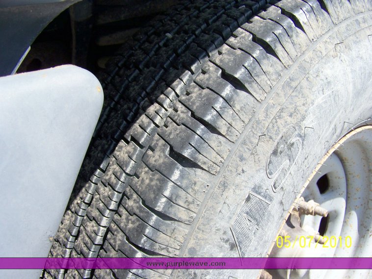 image for item 1756 1999 Ford F250 super duty utility truck