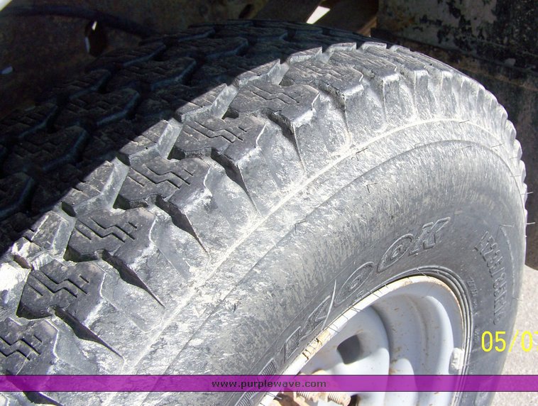 image for item 1756 1999 Ford F250 super duty utility truck