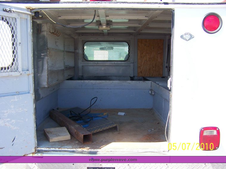 image for item 1756 1999 Ford F250 super duty utility truck