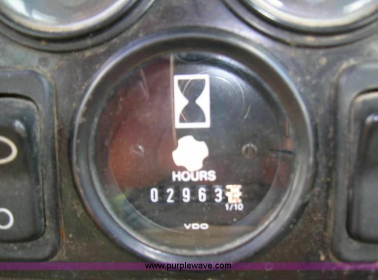 image for item 1900 2000 John Deere 650H dozer