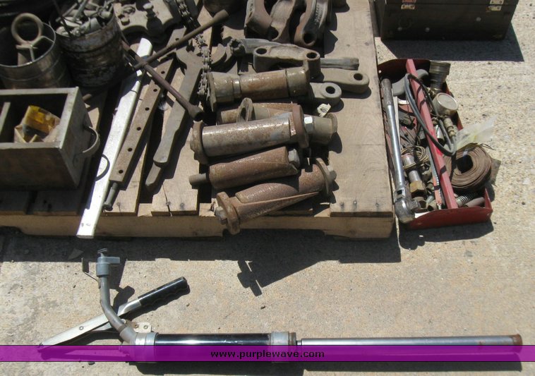 image for item 2334 Assorted parts