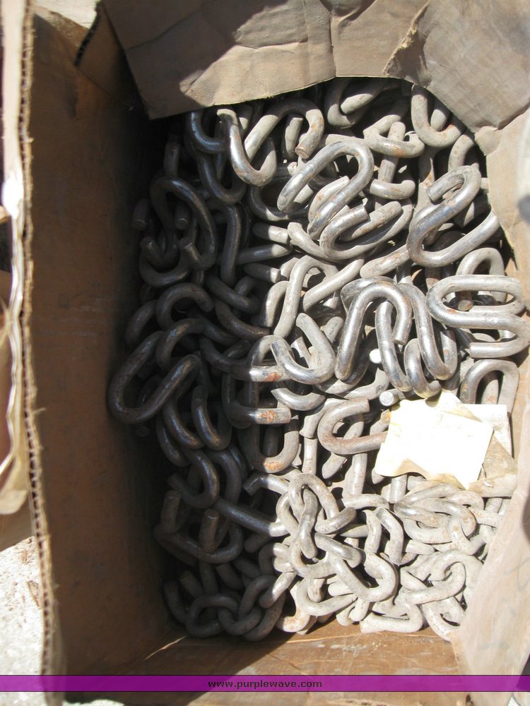 image for item 2335 Assorted bulk tire chain