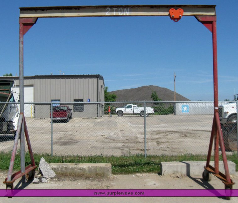 image for item 2347 Two ton A frame with dolly