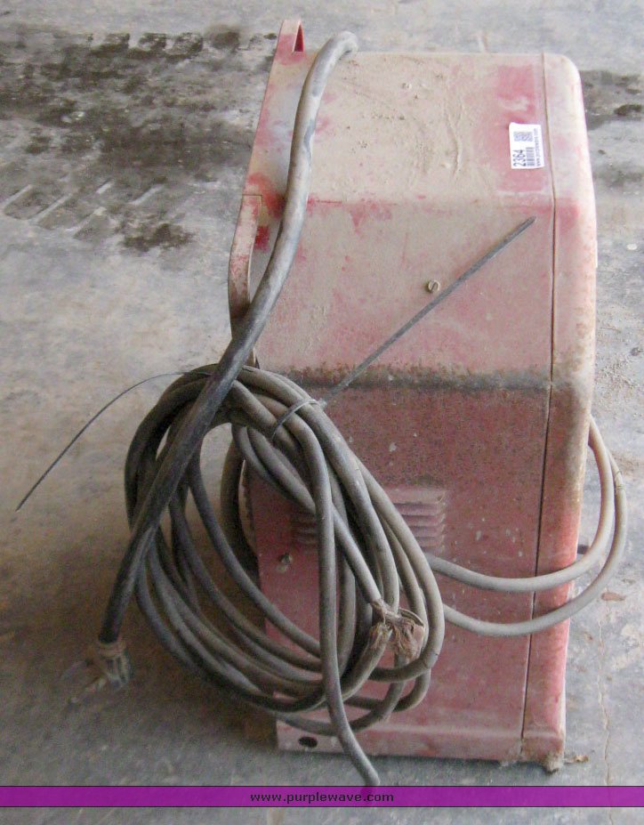 image for item 2364 Lincoln AC225-s arc welder