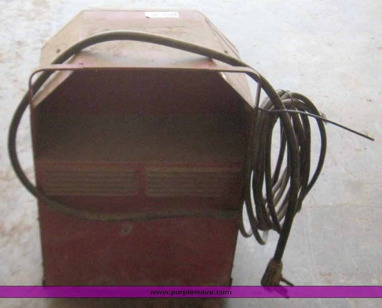 image for item 2364 Lincoln AC225-s arc welder