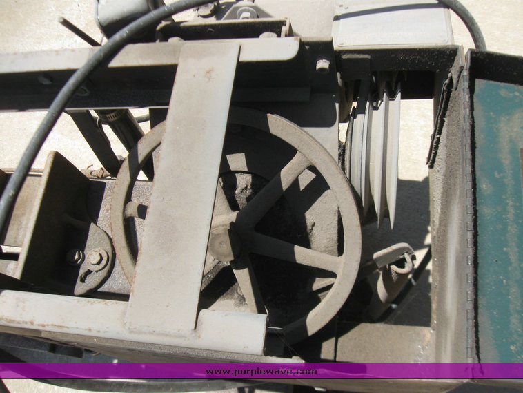 image for item 2365 Kalamazoo MM610D metal cutting band saw