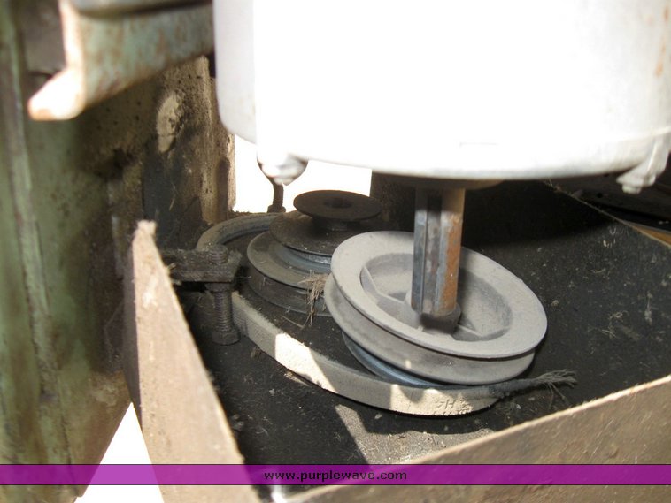 image for item 2366 Carolina Tool and Equipment HD10 band saw