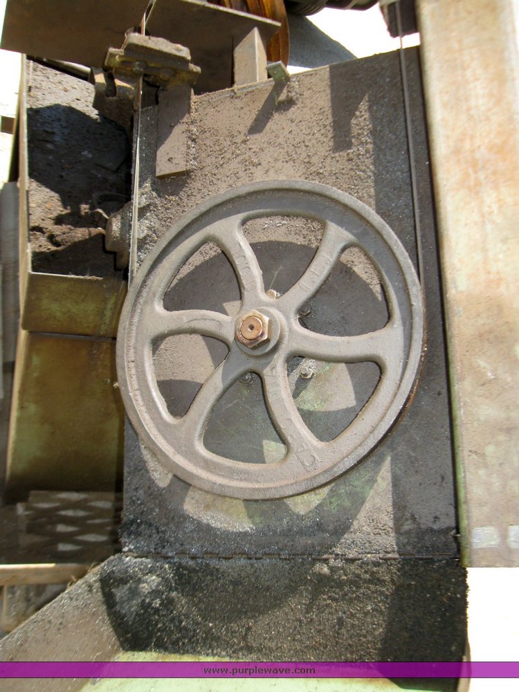 image for item 2366 Carolina Tool and Equipment HD10 band saw