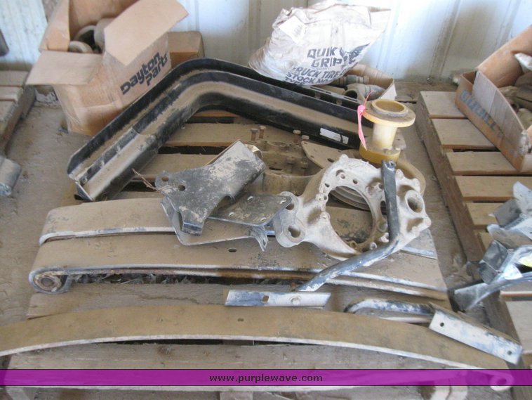 image for item 2379 Assorted items