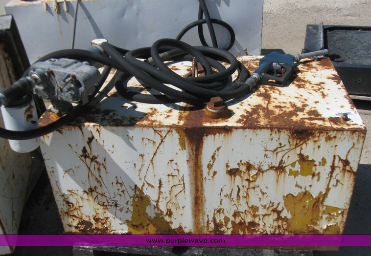 image for item 2384 Fuel tank with electric pump