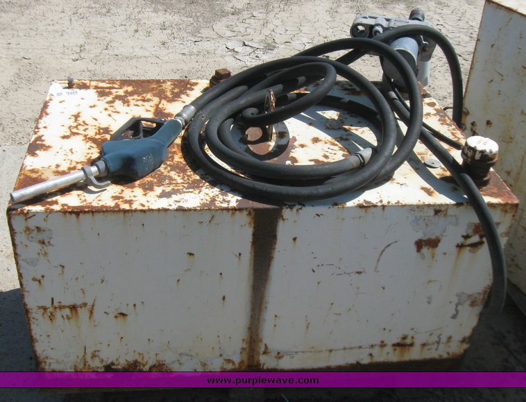image for item 2384 Fuel tank with electric pump