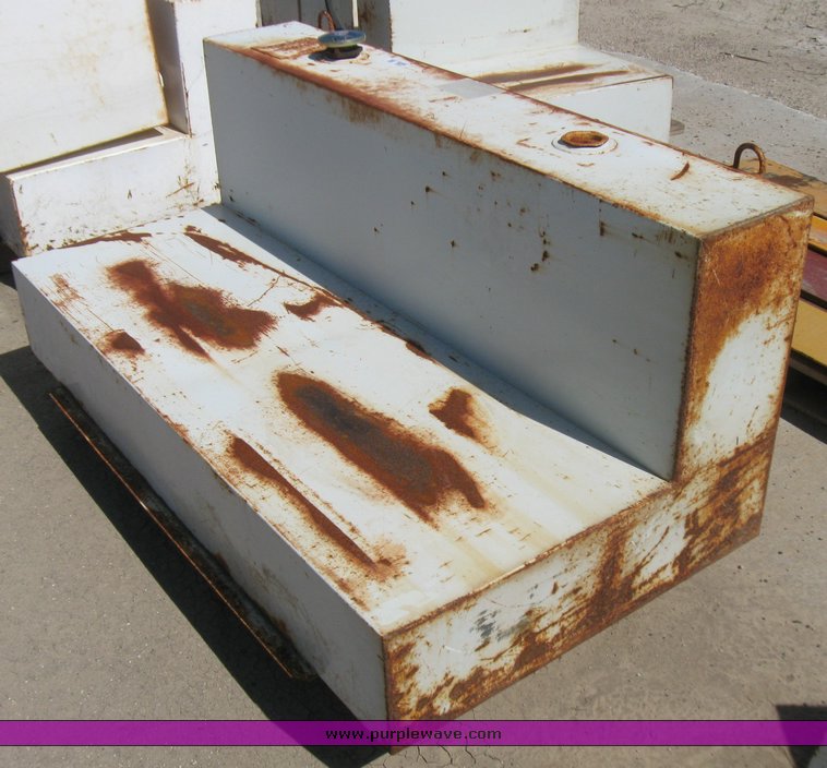image for item 2388 105 gallon L shaped fuel tank