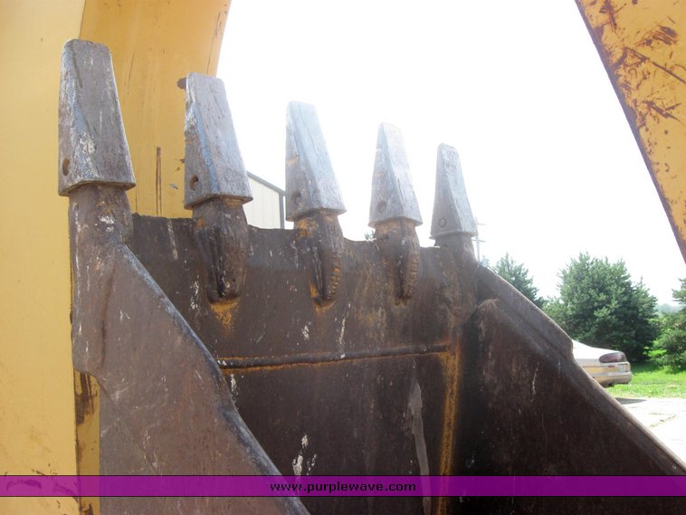 image for item 2424 1993 Caterpillar 416B backhoe