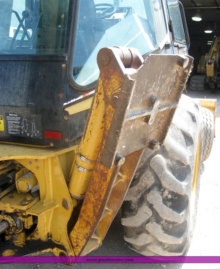 image for item 2424 1993 Caterpillar 416B backhoe
