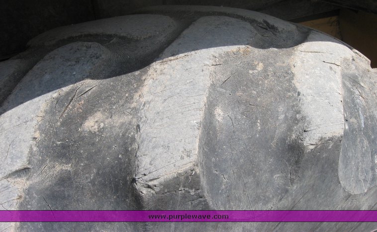 image for item 2424 1993 Caterpillar 416B backhoe