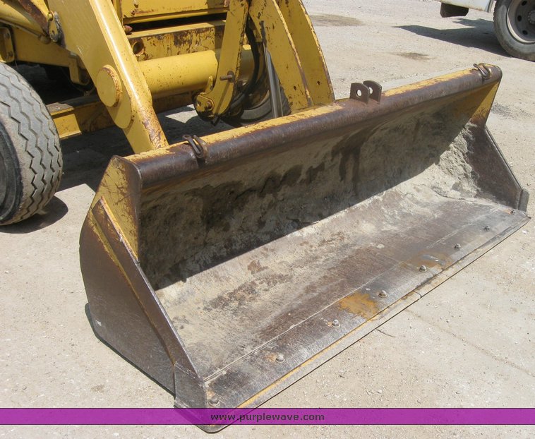 image for item 2424 1993 Caterpillar 416B backhoe