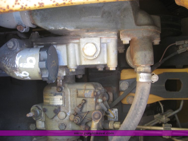 image for item 2424 1993 Caterpillar 416B backhoe