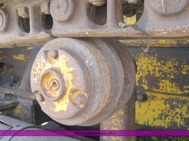 image for item 2463 1965 Cat 955H crawler loader