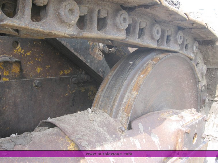 image for item 2463 1965 Cat 955H crawler loader