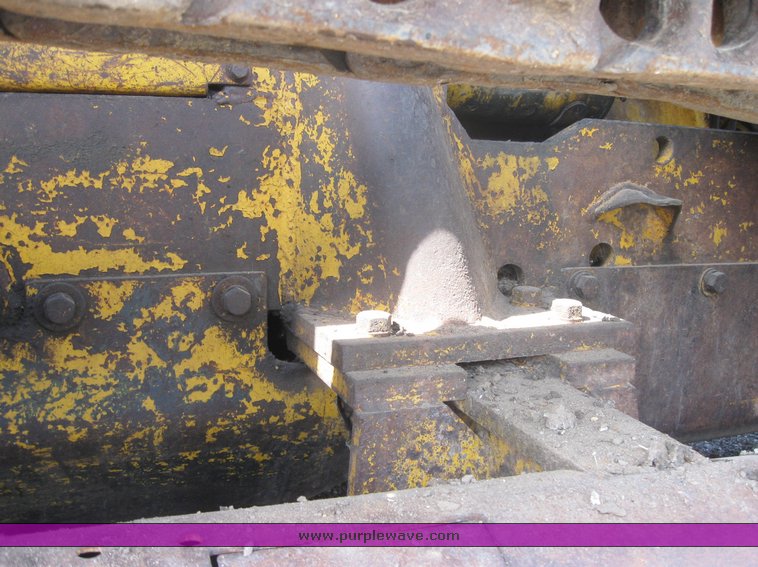 image for item 2463 1965 Cat 955H crawler loader