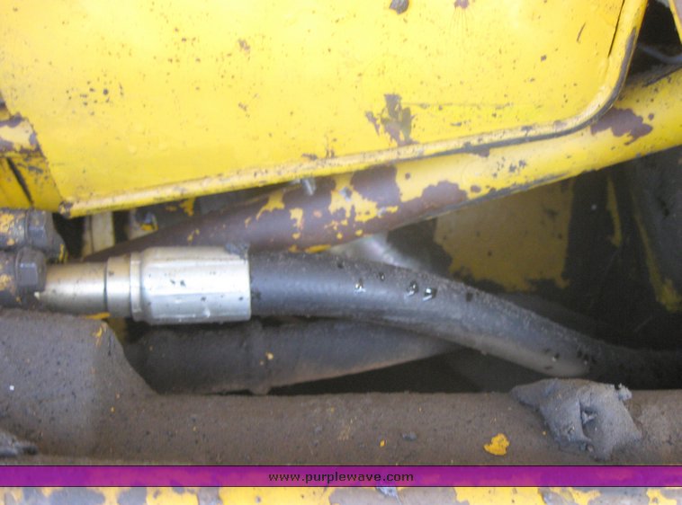 image for item 2463 1965 Cat 955H crawler loader