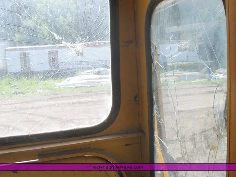 image for item 2463 1965 Cat 955H crawler loader