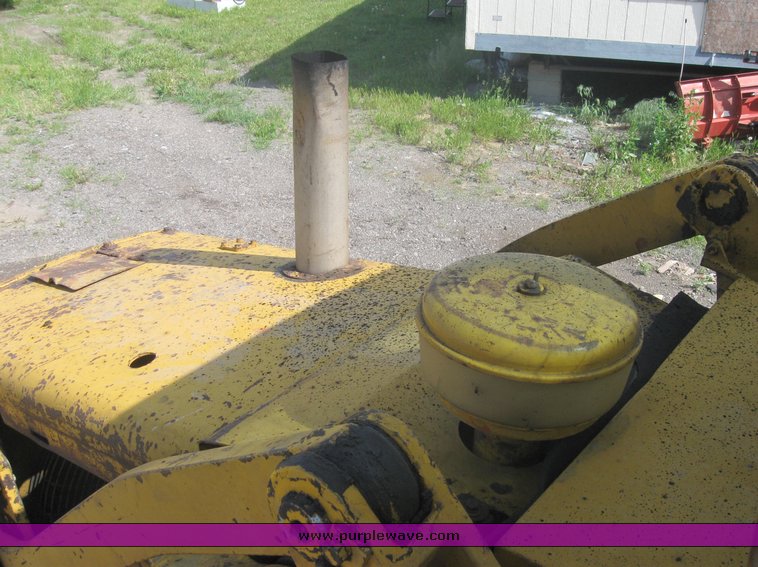 image for item 2463 1965 Cat 955H crawler loader