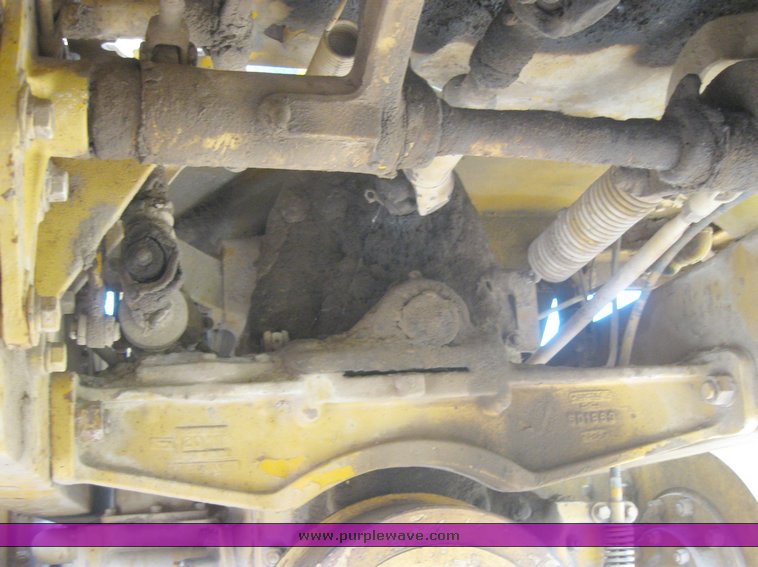 image for item 2464 1968 Cat 120 motor grader