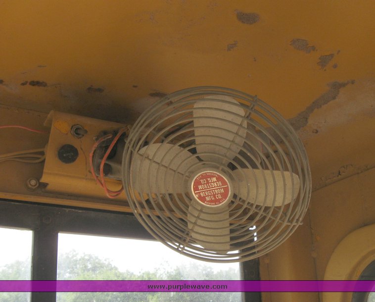 image for item 2464 1968 Cat 120 motor grader