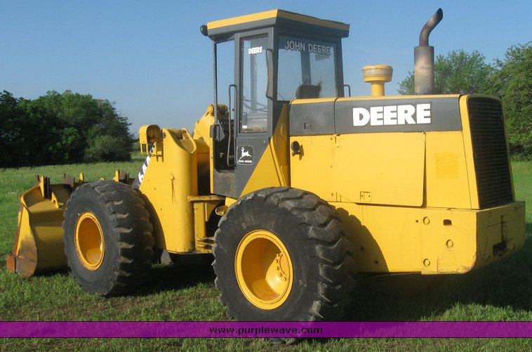 image for item 2526 1983 John Deere 644C wheel loader