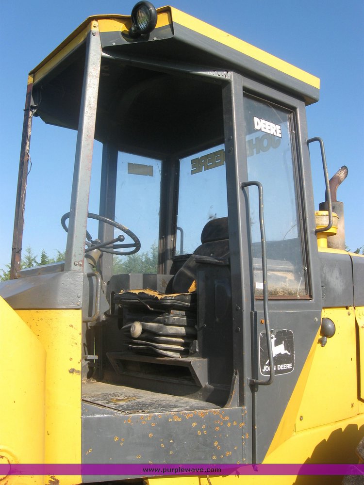 image for item 2526 1983 John Deere 644C wheel loader
