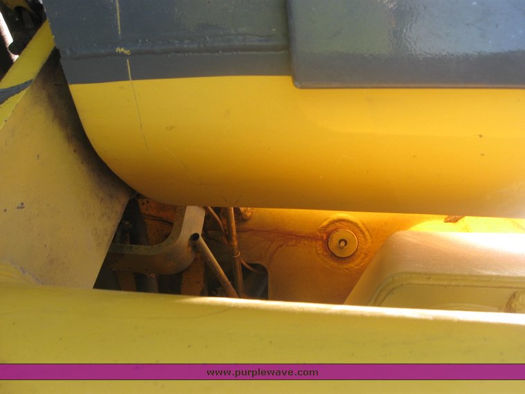 image for item 2526 1983 John Deere 644C wheel loader