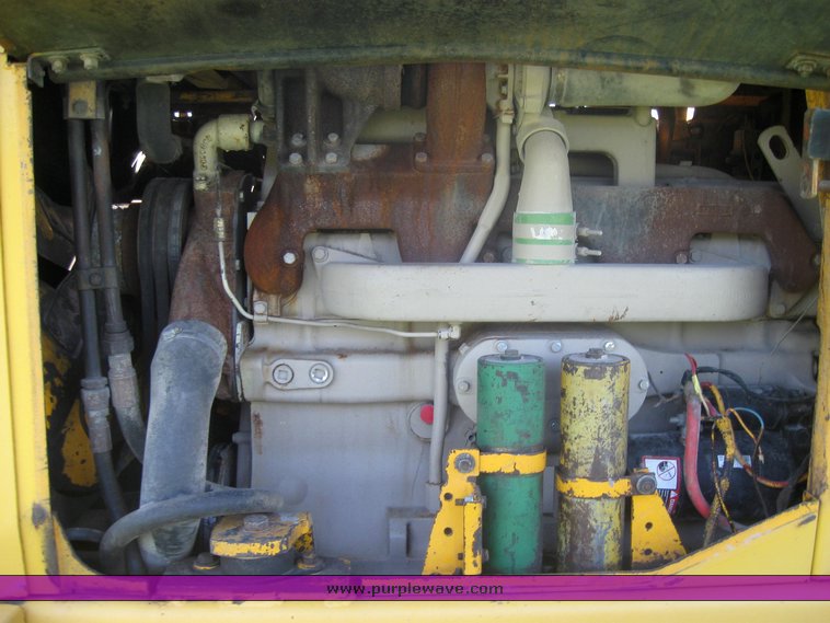 image for item 2526 1983 John Deere 644C wheel loader