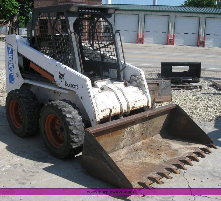 image for item 2530 1995 Bobcat 763 skid steer