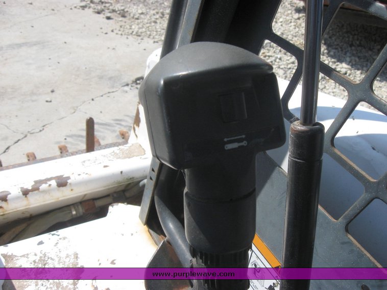 image for item 2530 1995 Bobcat 763 skid steer